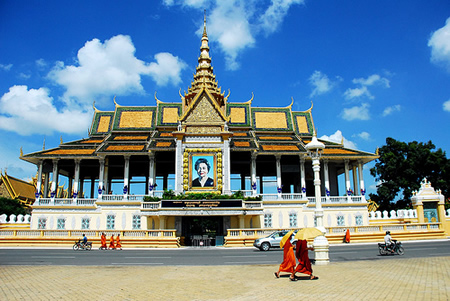 Cambodia's shrines & shores